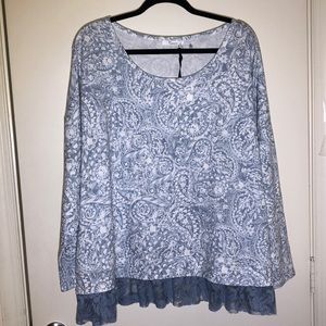 89 & Madison2X(20/22) L/S Lace trim French Ter Top